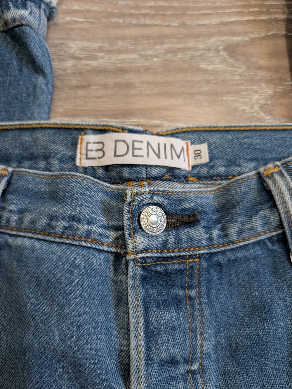 EB Denim "Unraveled" Reconstructed Straight Leg Jeans - Size 30 - Picture 3 of 16